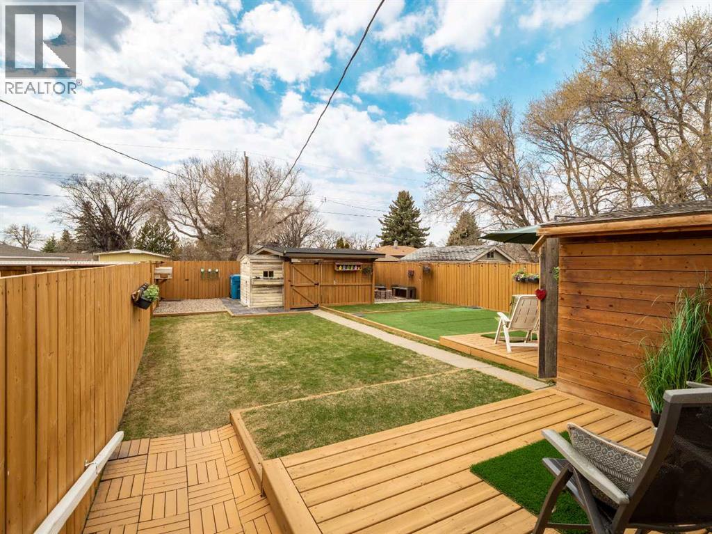 322 19 Street N, Lethbridge, Alberta  T1H 3K2 - Photo 37 - A2306201