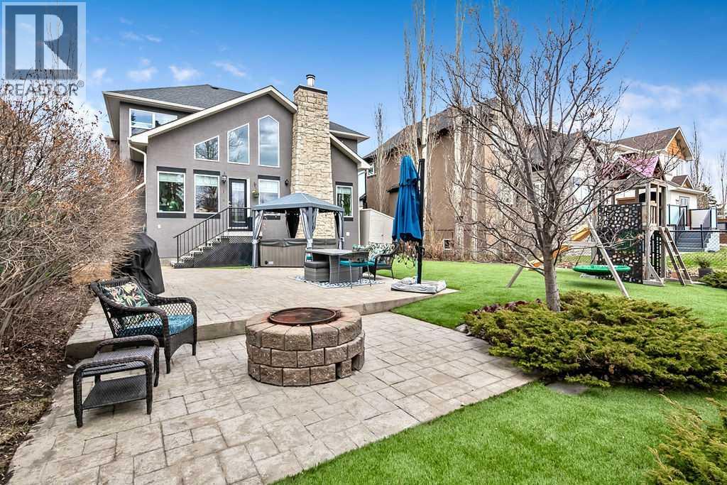 12 Discovery Ridge Court SW, Calgary, Alberta  T3H 4P8 - Photo 40 - A2307499