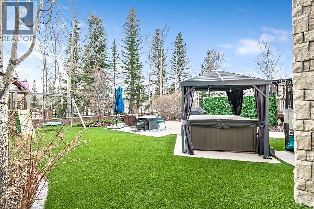 12 Discovery Ridge Court SW, Calgary, Alberta  T3H 4P8 - Photo 37 - A2307499