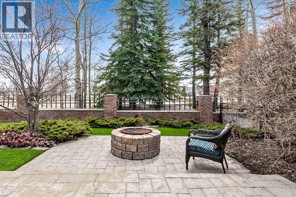 12 Discovery Ridge Court SW, Calgary, Alberta  T3H 4P8 - Photo 41 - A2307499