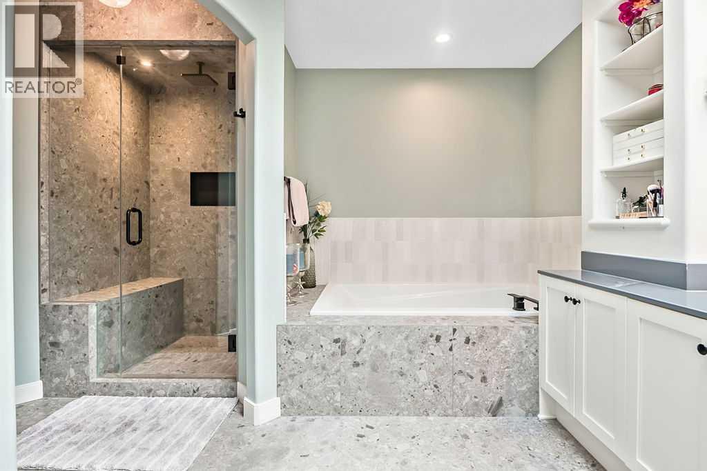 12 Discovery Ridge Court SW, Calgary, Alberta  T3H 4P8 - Photo 25 - A2307499