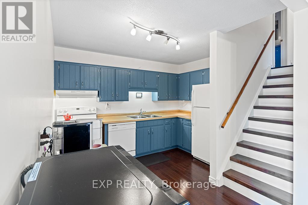 704 11th Street, Hanover, Ontario  N4N 3J4 - Photo 9 - X13081700