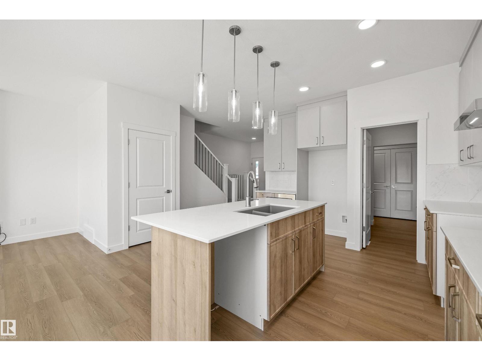 17608 4 St Ne, Edmonton, Alberta  T5Y 4K6 - Photo 12 - E4475080