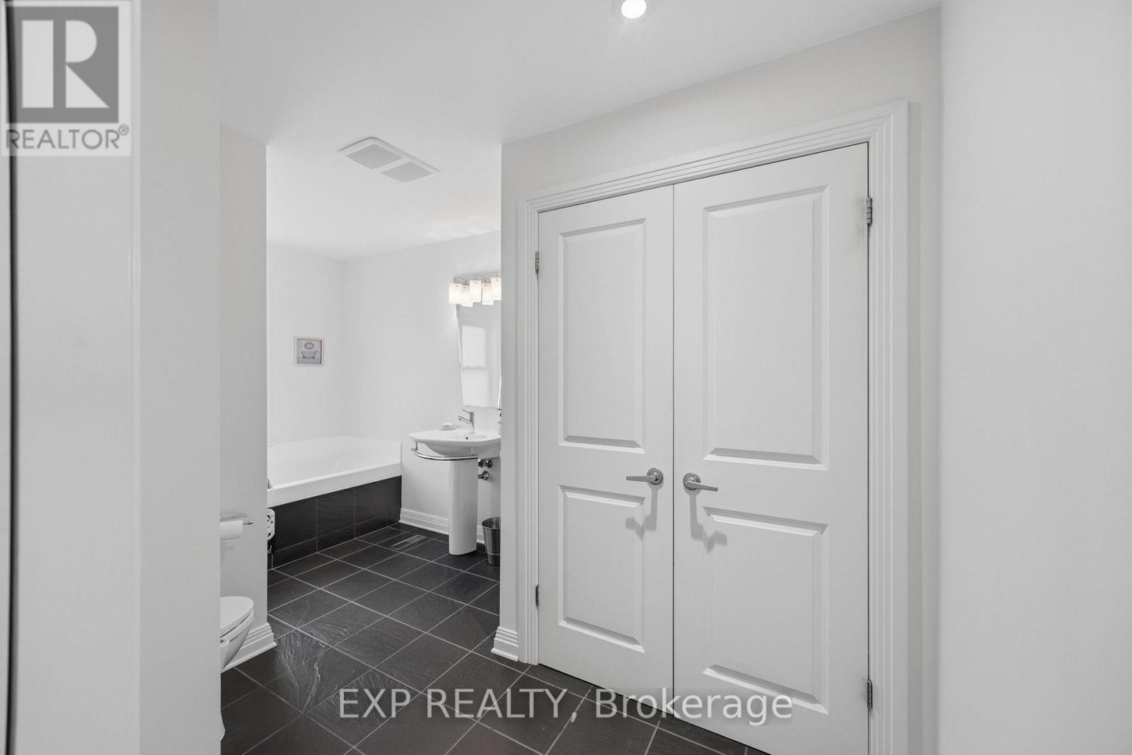 4274 South Routledge Road, London South (South V), Ontario  N6P 1A3 - Photo 26 - X13082056