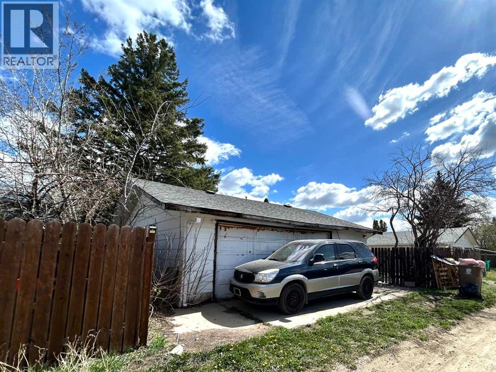 161 Ingram Park Drive E, Brooks, Alberta  T1R 0J8 - Photo 2 - A2306529
