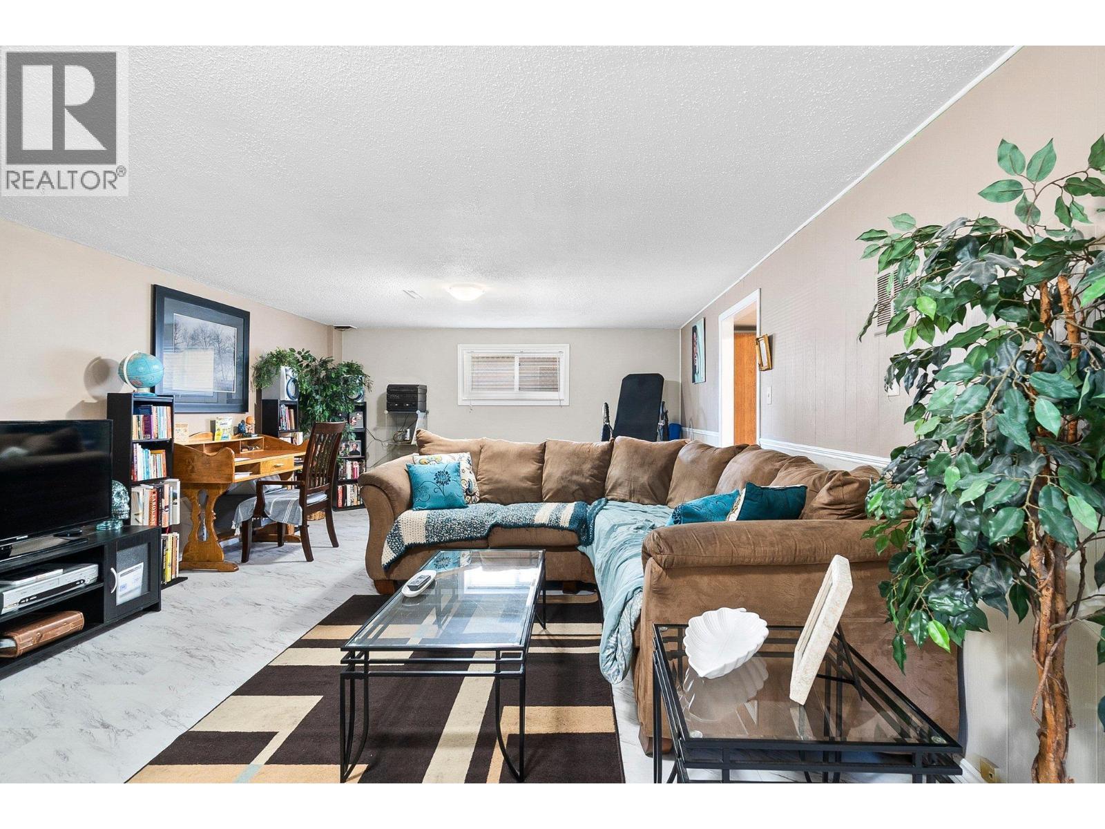 958 Stockwell Avenue, Kelowna, British Columbia  V1Y 6W2 - Photo 10 - 10379447