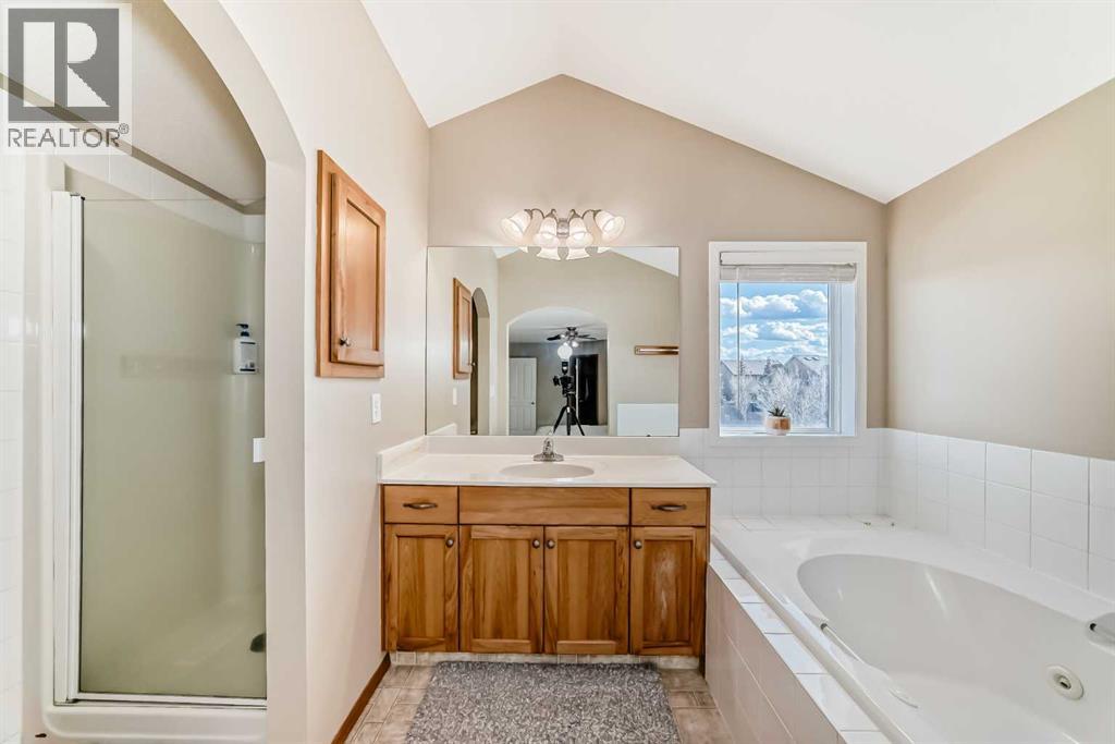 84 Cougarstone Square Sw, Calgary, Alberta  T3H 5J4 - Photo 20 - A2307572