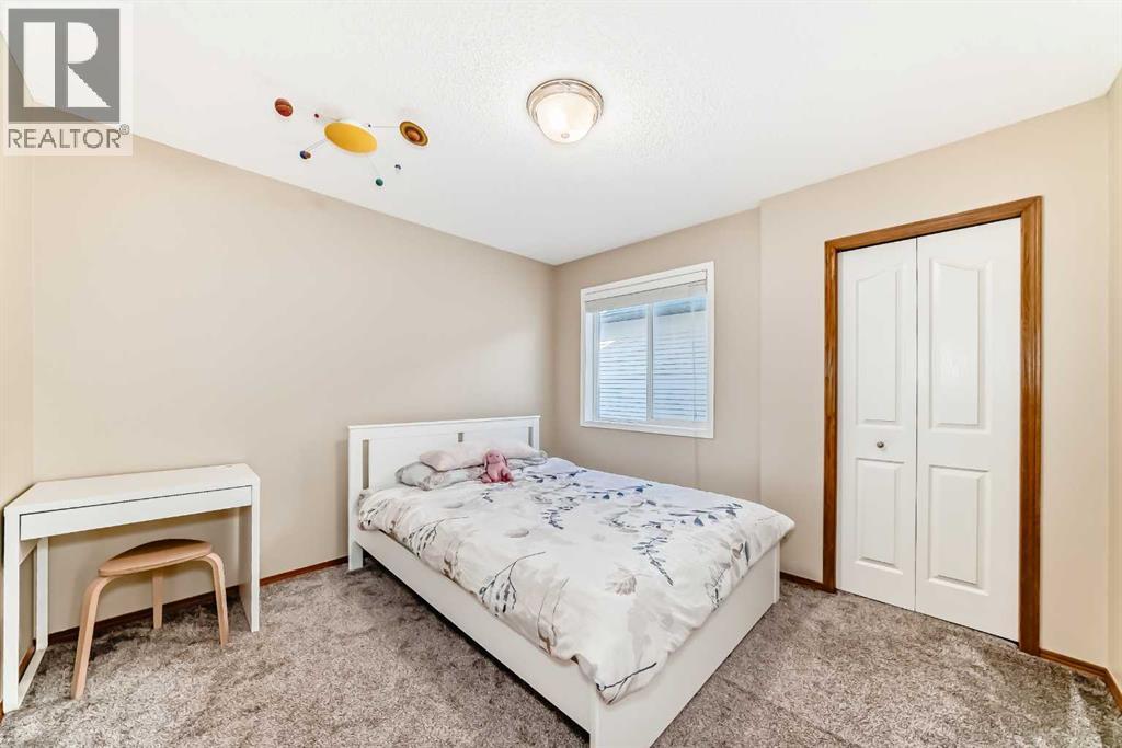 84 Cougarstone Square Sw, Calgary, Alberta  T3H 5J4 - Photo 19 - A2307572