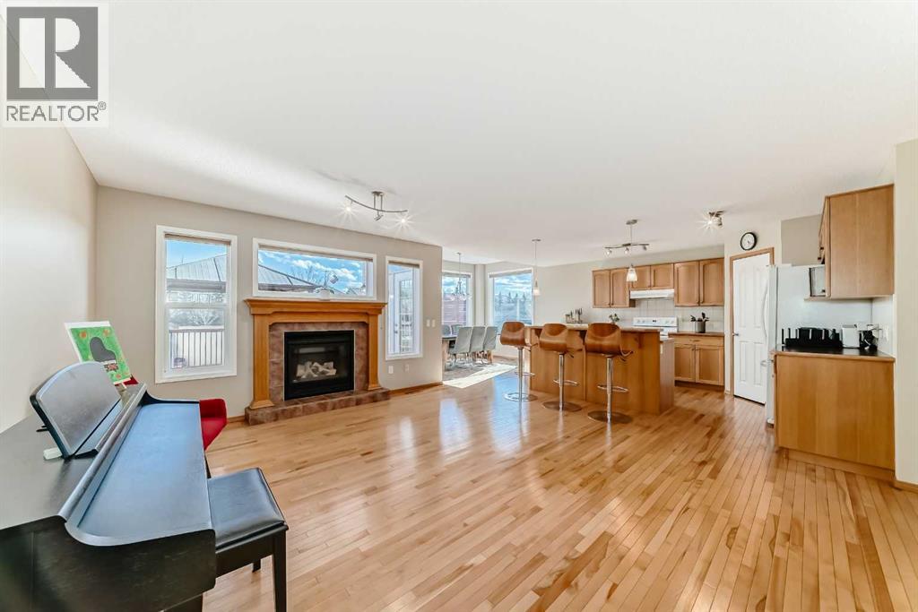 84 Cougarstone Square Sw, Calgary, Alberta  T3H 5J4 - Photo 11 - A2307572