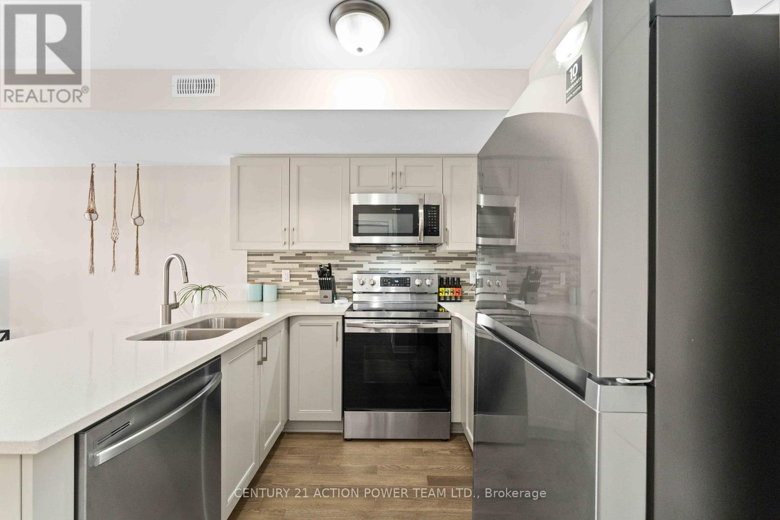 2035 Seeleys Bay Street, Ottawa, Ontario  K2J 3V5 - Photo 11 - X13082060