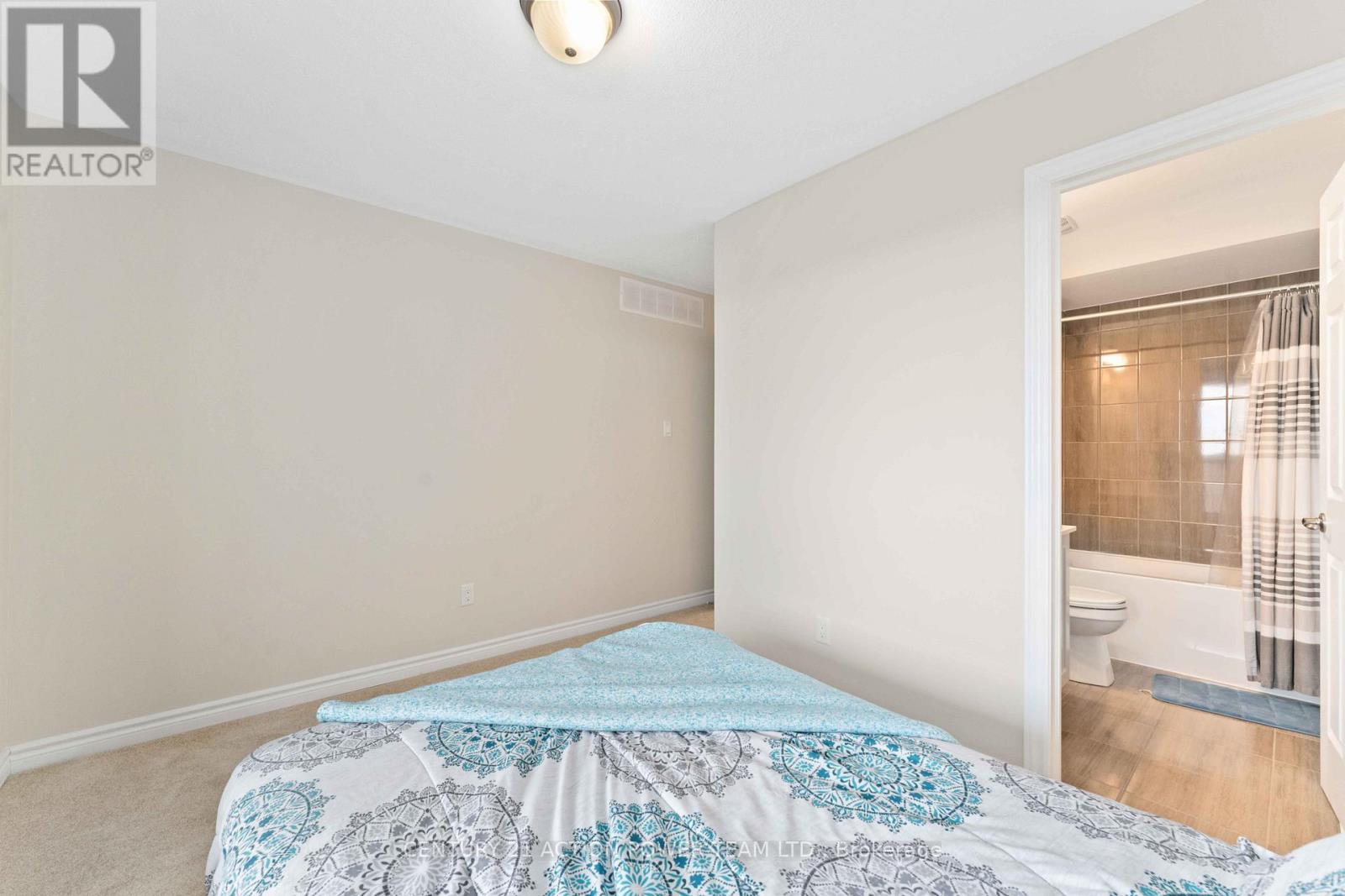 2035 Seeleys Bay Street, Ottawa, Ontario  K2J 3V5 - Photo 16 - X13082060