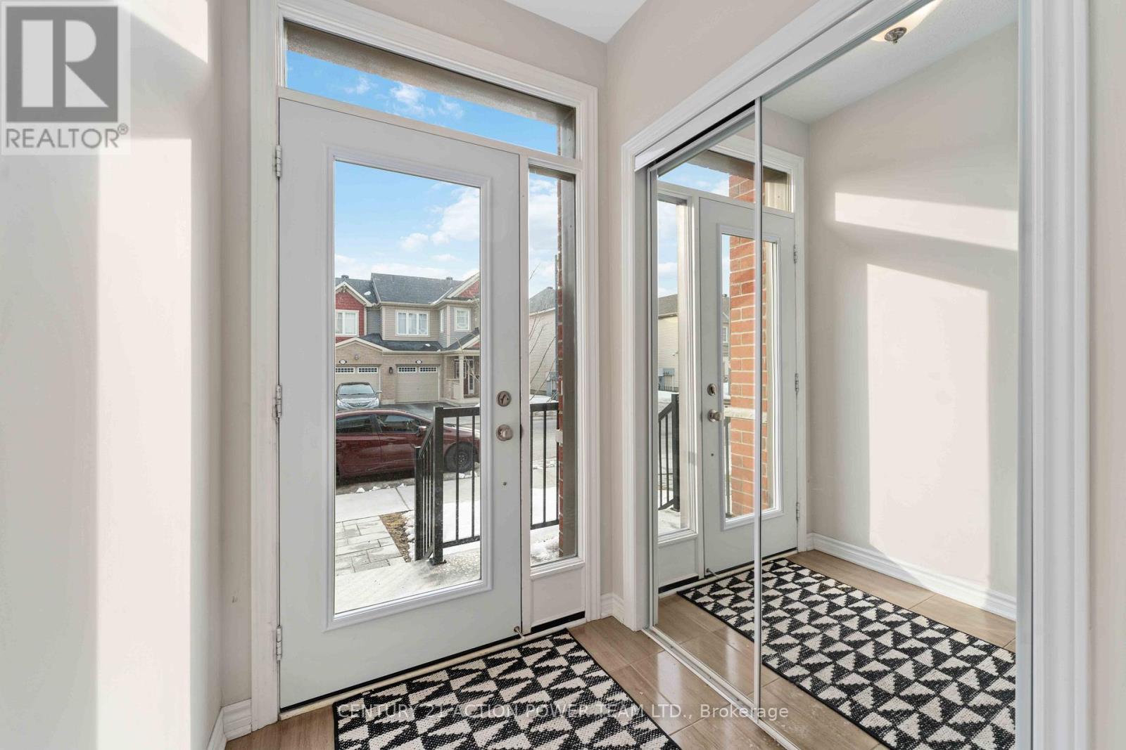 2035 Seeleys Bay Street, Ottawa, Ontario  K2J 3V5 - Photo 4 - X13082060