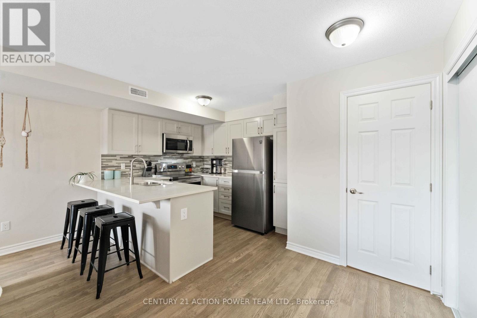 2035 Seeleys Bay Street, Ottawa, Ontario  K2J 3V5 - Photo 6 - X13082060