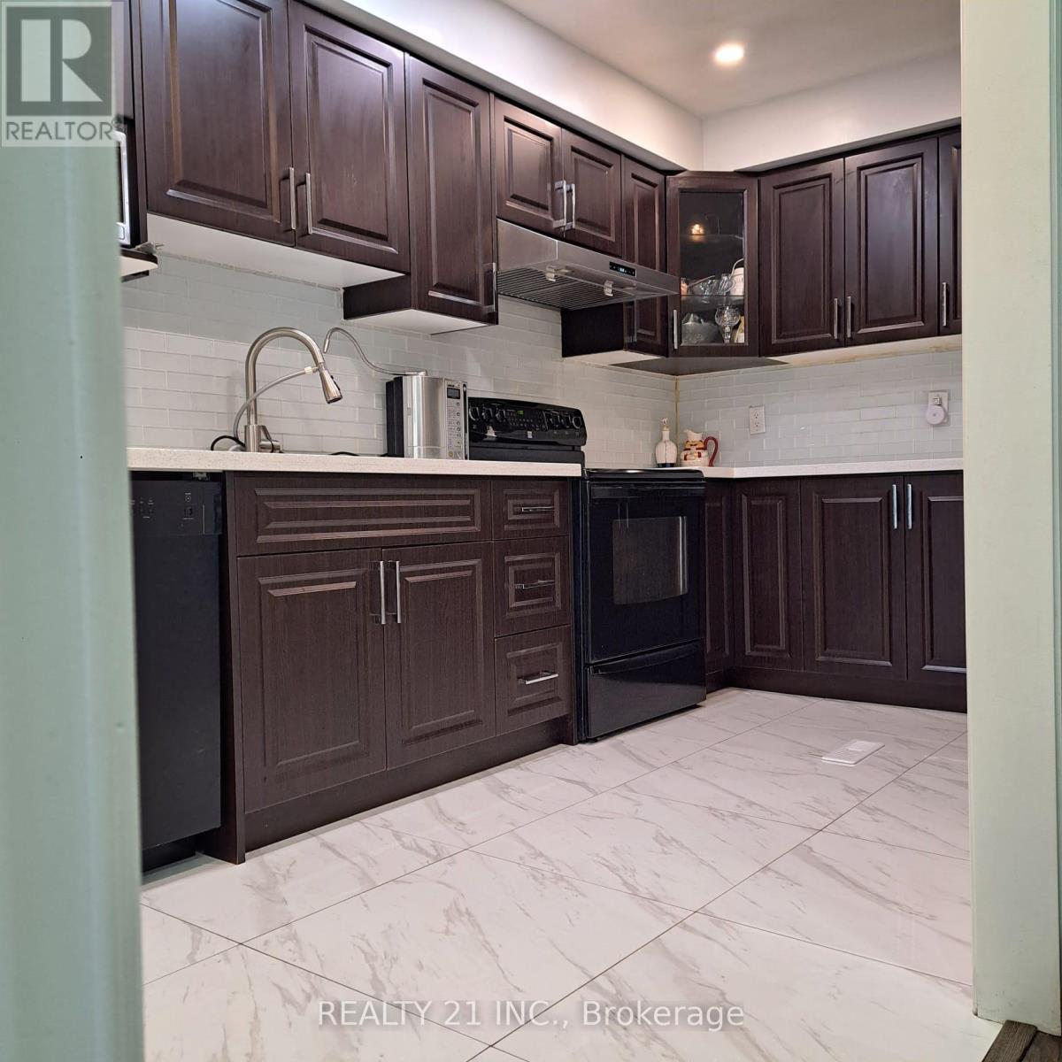 55 Shepmore Terrace, Toronto, Ontario  M1B 3H3 - Photo 5 - E13076336