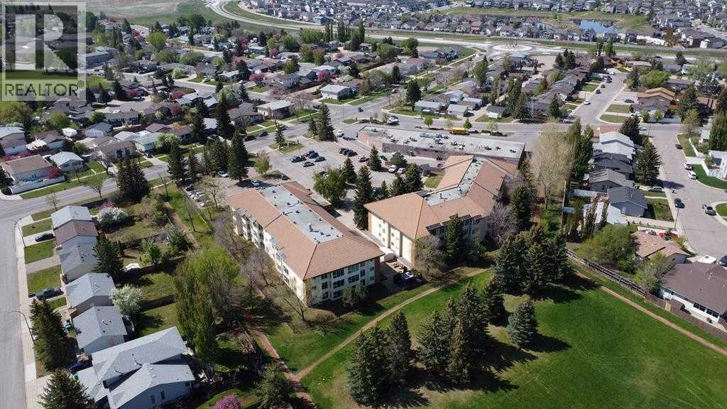 312, 75 Temple Boulevard W, Lethbridge, Alberta  T1K 5M2 - Photo 1 - A2284710