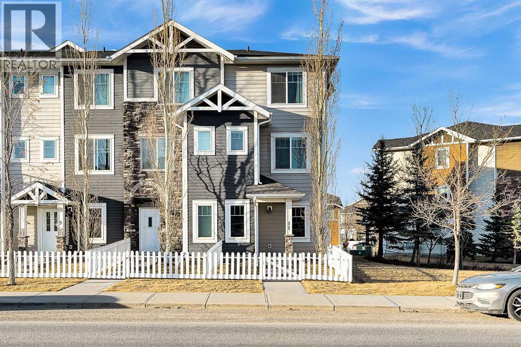 11, 300 Marina Drive, Chestermere, Alberta