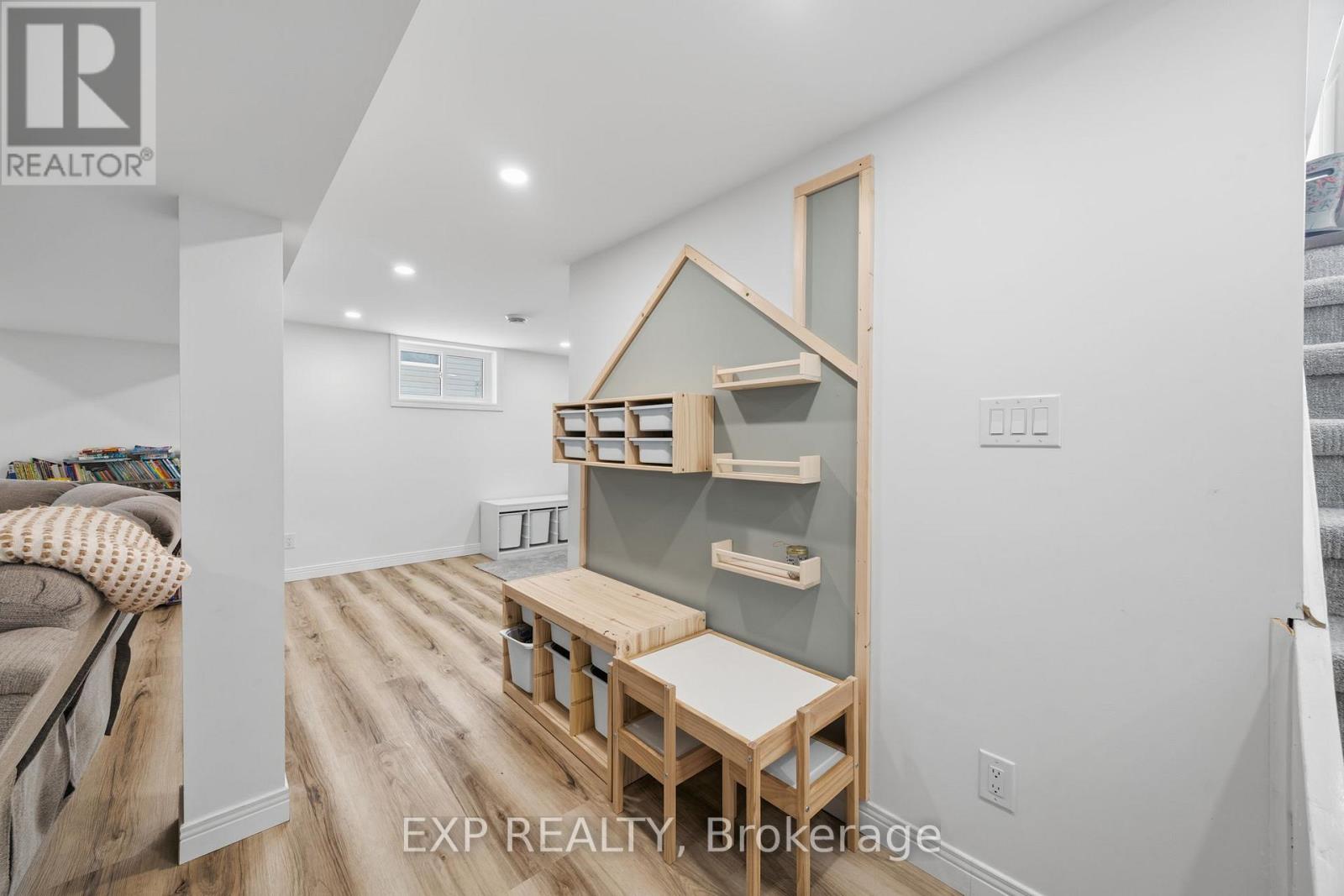 597 Gold Street, Warwick, Ontario  N0M 2S0 - Photo 29 - X12864380
