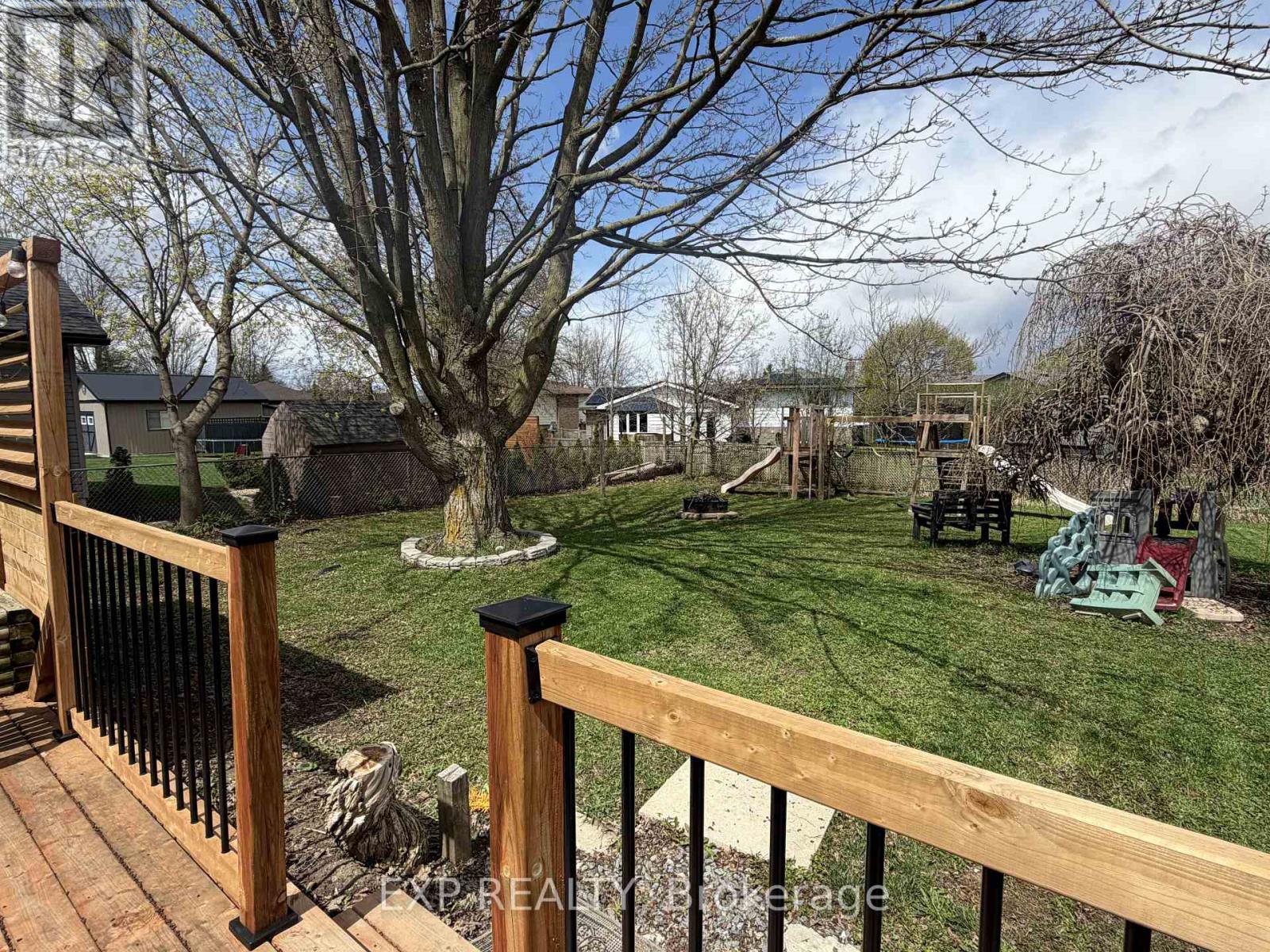 597 Gold Street, Warwick, Ontario  N0M 2S0 - Photo 37 - X12864380