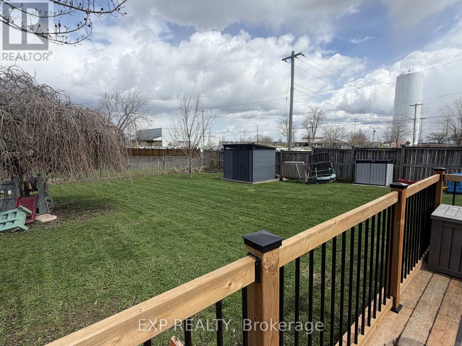 597 Gold Street, Warwick, Ontario  N0M 2S0 - Photo 38 - X12864380