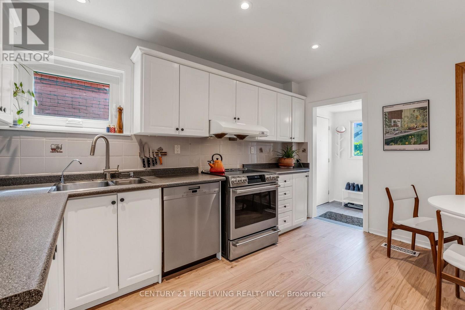 220 St Helen's Avenue, Toronto (Dufferin Grove), Ontario  M6H 4A3 - Photo 19 - C13082088