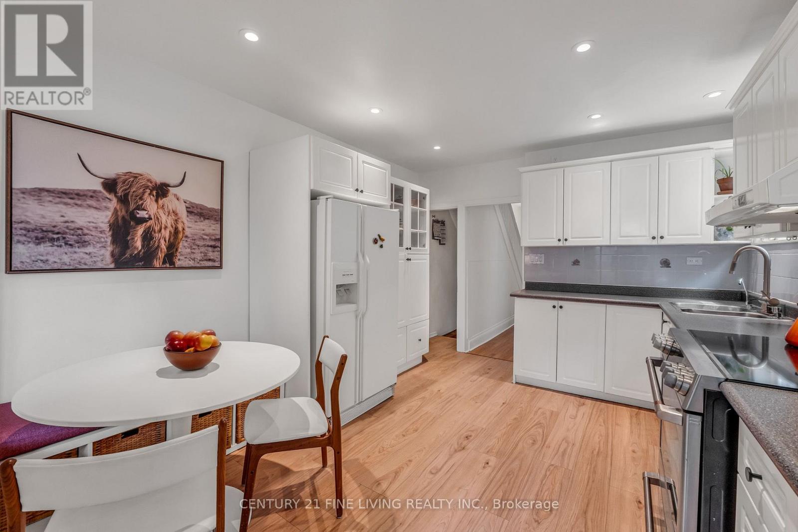 220 St Helen's Avenue, Toronto (Dufferin Grove), Ontario  M6H 4A3 - Photo 23 - C13082088