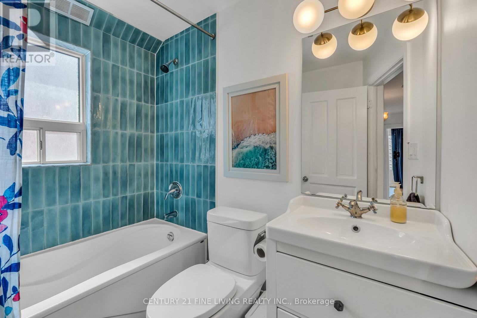 220 St Helen's Avenue, Toronto (Dufferin Grove), Ontario  M6H 4A3 - Photo 32 - C13082088