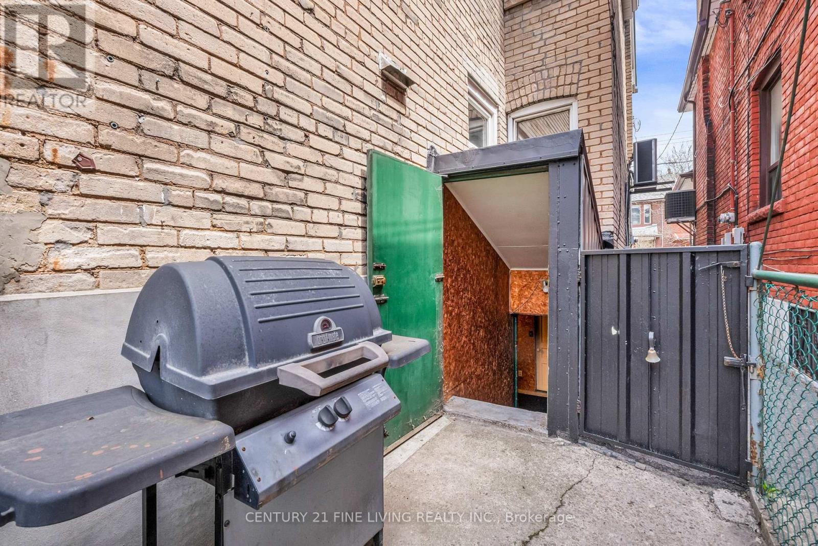 220 St Helen's Avenue, Toronto (Dufferin Grove), Ontario  M6H 4A3 - Photo 49 - C13082088