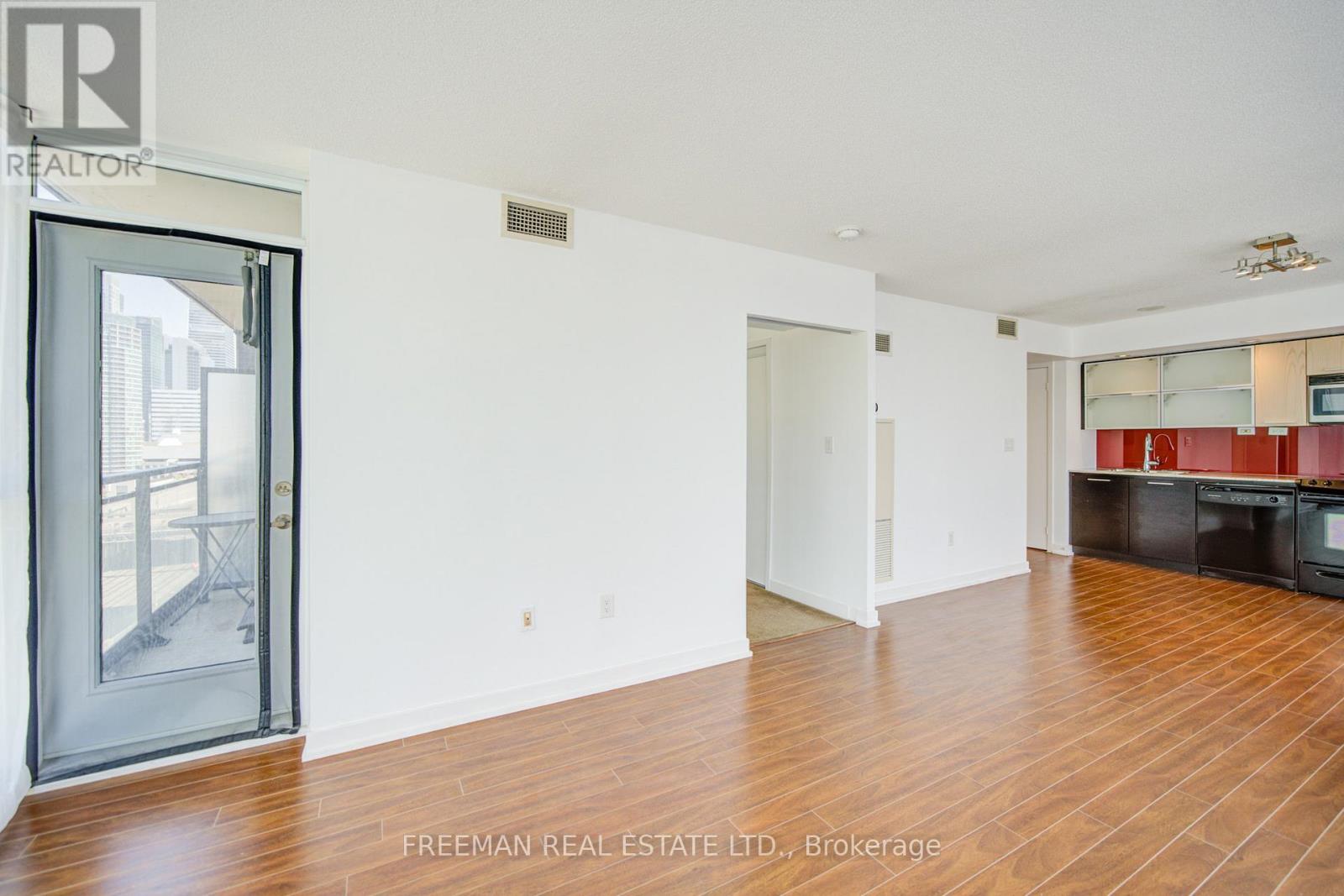 1007 - 25 Capreol Court, Toronto (Waterfront Communities), Ontario  M5V 3Z7 - Photo 13 - C13082122
