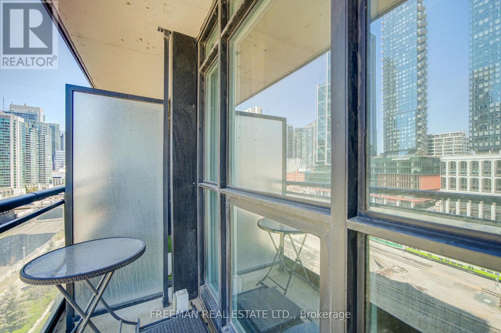 1007 - 25 Capreol Court, Toronto (Waterfront Communities), Ontario  M5V 3Z7 - Photo 15 - C13082122