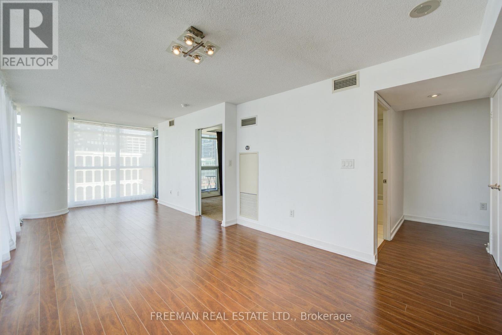 1007 - 25 Capreol Court, Toronto (Waterfront Communities), Ontario  M5V 3Z7 - Photo 19 - C13082122