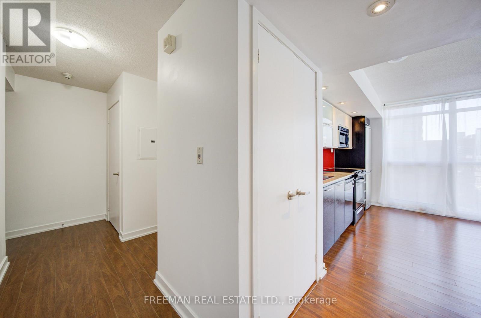 1007 - 25 Capreol Court, Toronto (Waterfront Communities), Ontario  M5V 3Z7 - Photo 25 - C13082122