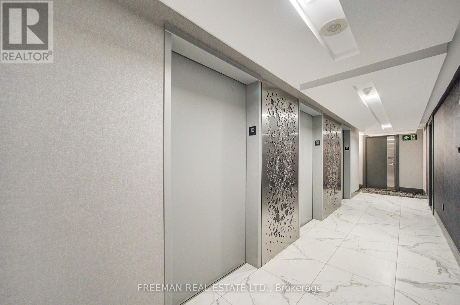 1007 - 25 Capreol Court, Toronto (Waterfront Communities), Ontario  M5V 3Z7 - Photo 4 - C13082122