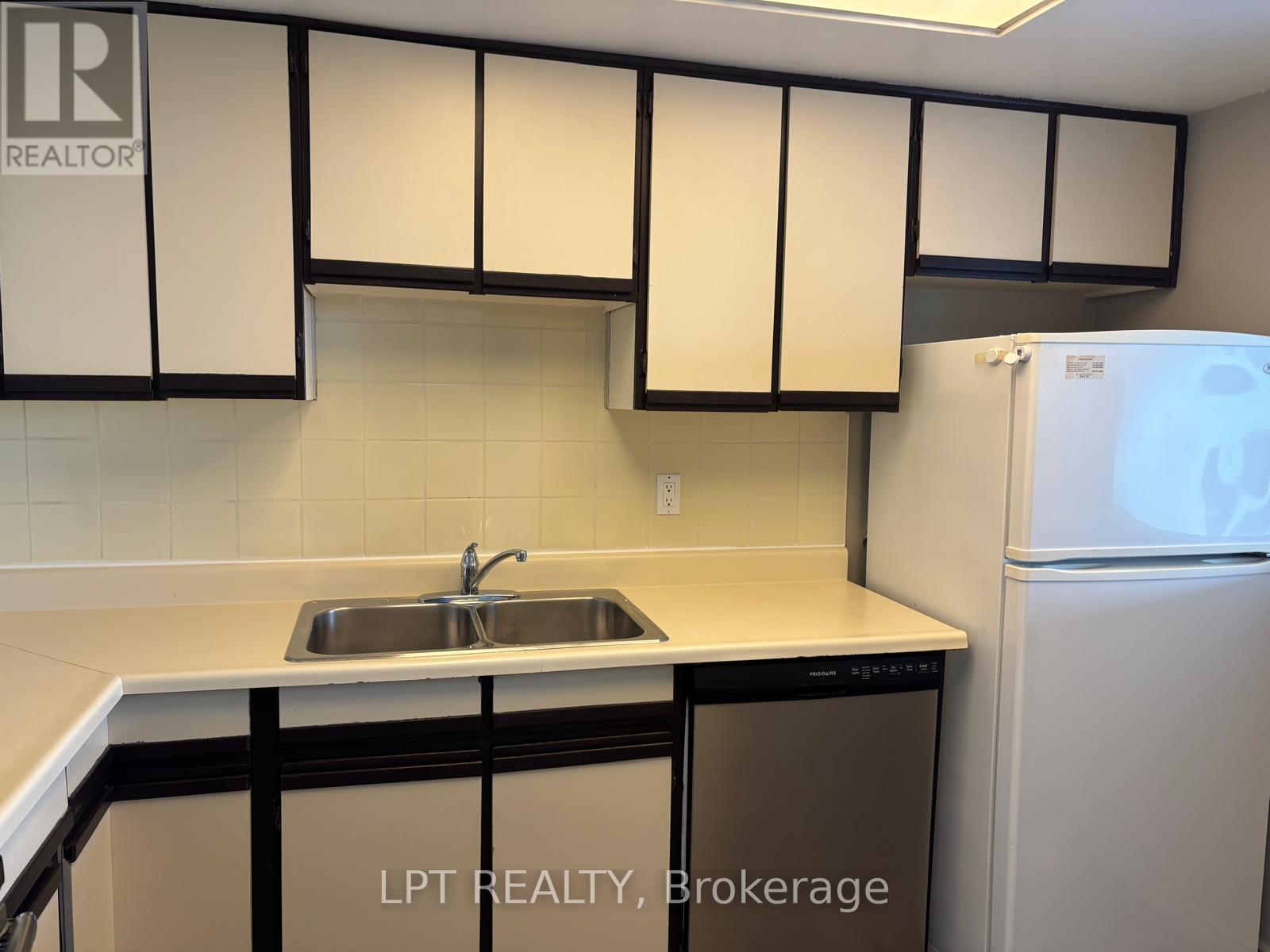 1101 - 10 Dean Park Road, Toronto (Rouge), Ontario  M1B 3G8 - Photo 19 - E13082118