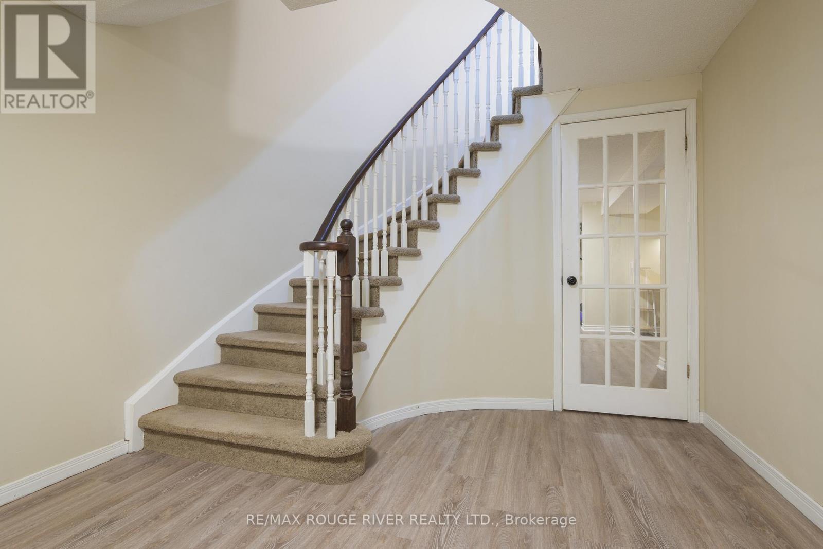 2052 Lynn Heights Drive, Pickering (Liverpool), Ontario  L1X 1N8 - Photo 17 - E13082120
