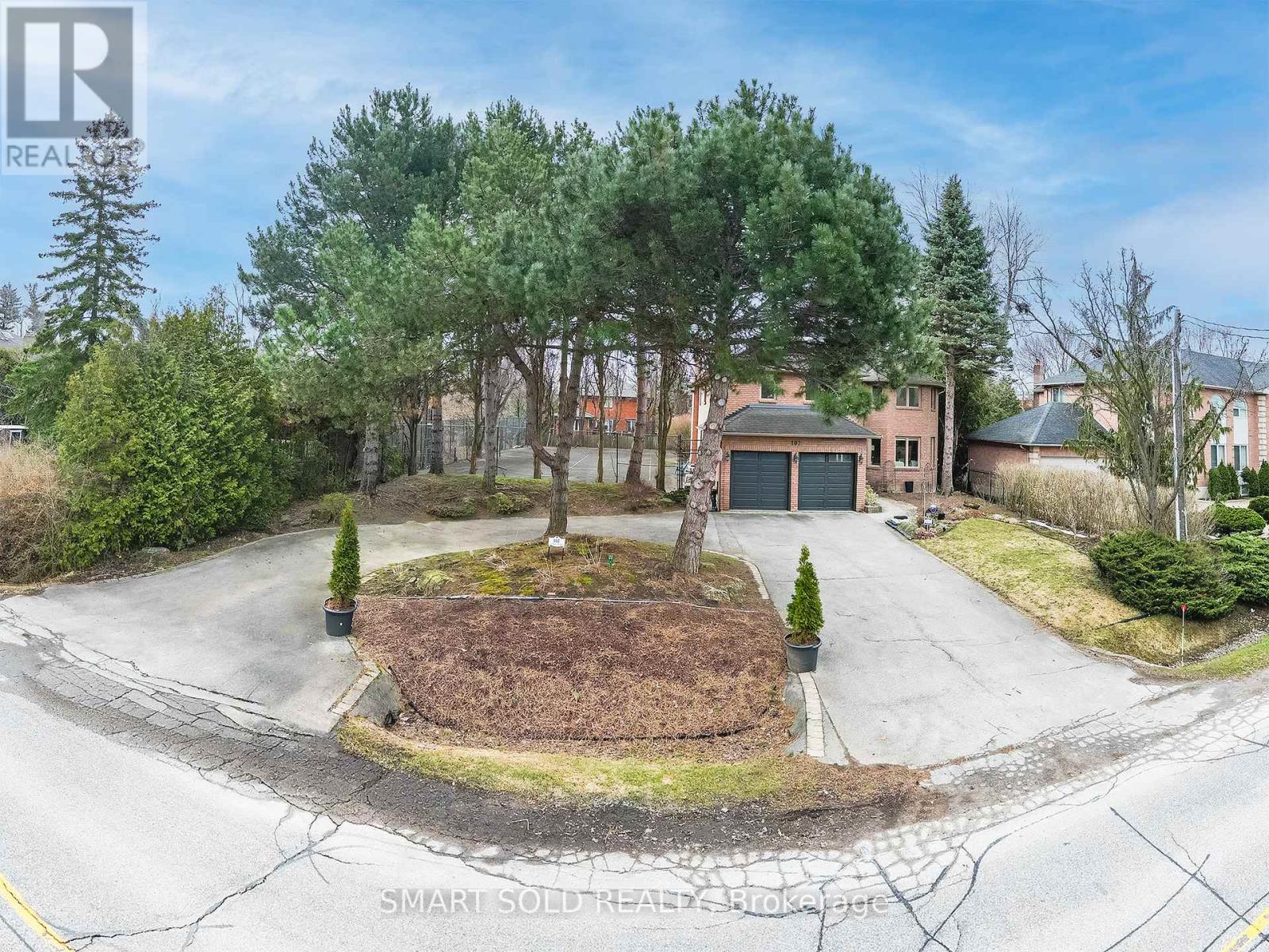 107 Arnold Avenue, Vaughan (Crestwood-Springfarm-Yorkhill), Ontario  L4J 1B6 - Photo 2 - N13082130