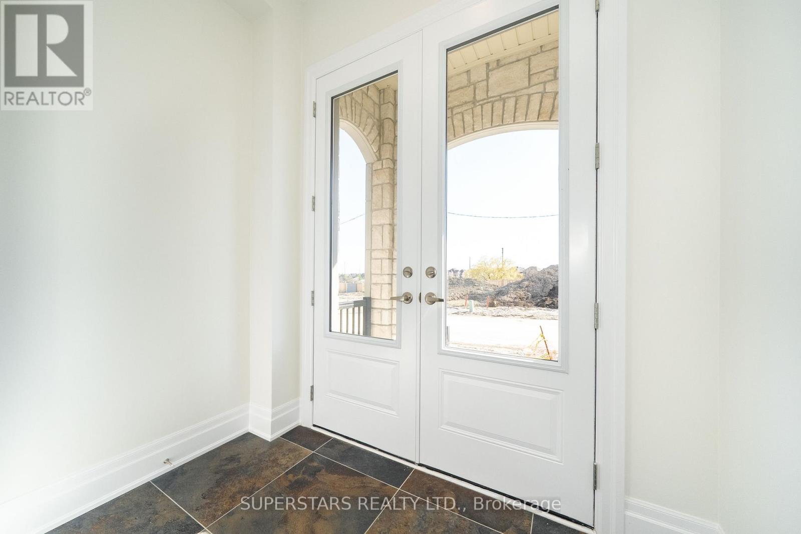 215 Archerhill Circle, Whitchurch-Stouffville, Ontario  L4G 4E2 - Photo 2 - N13082140