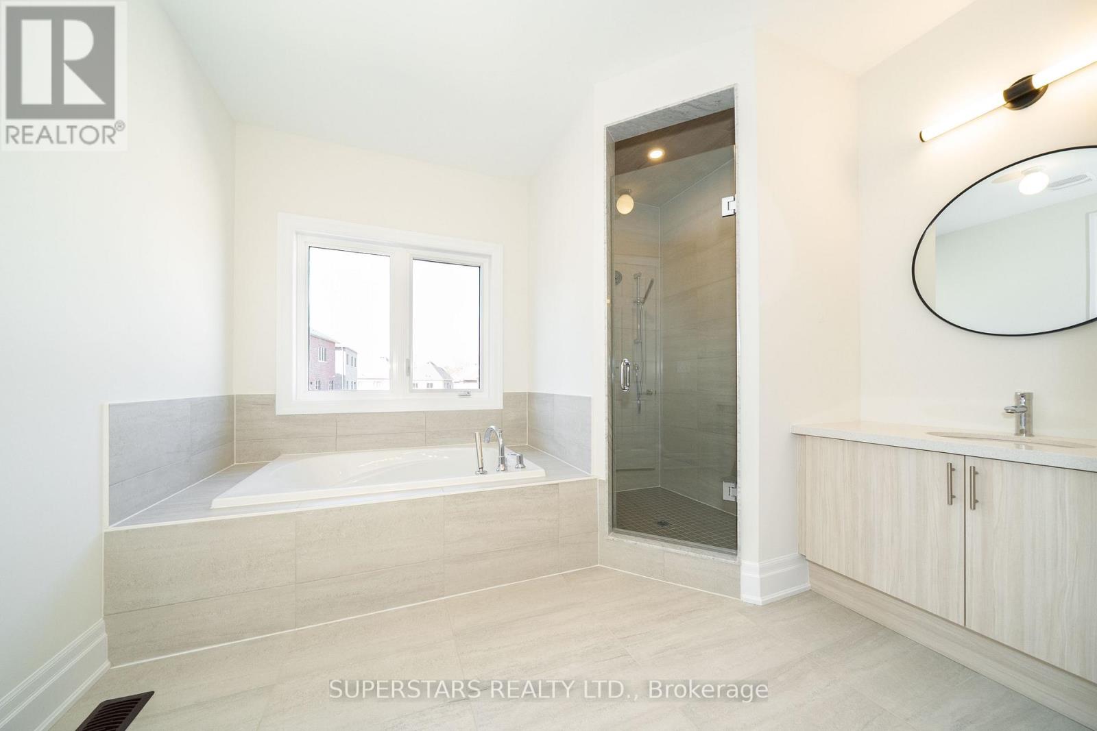 215 Archerhill Circle, Whitchurch-Stouffville, Ontario  L4G 4E2 - Photo 21 - N13082140