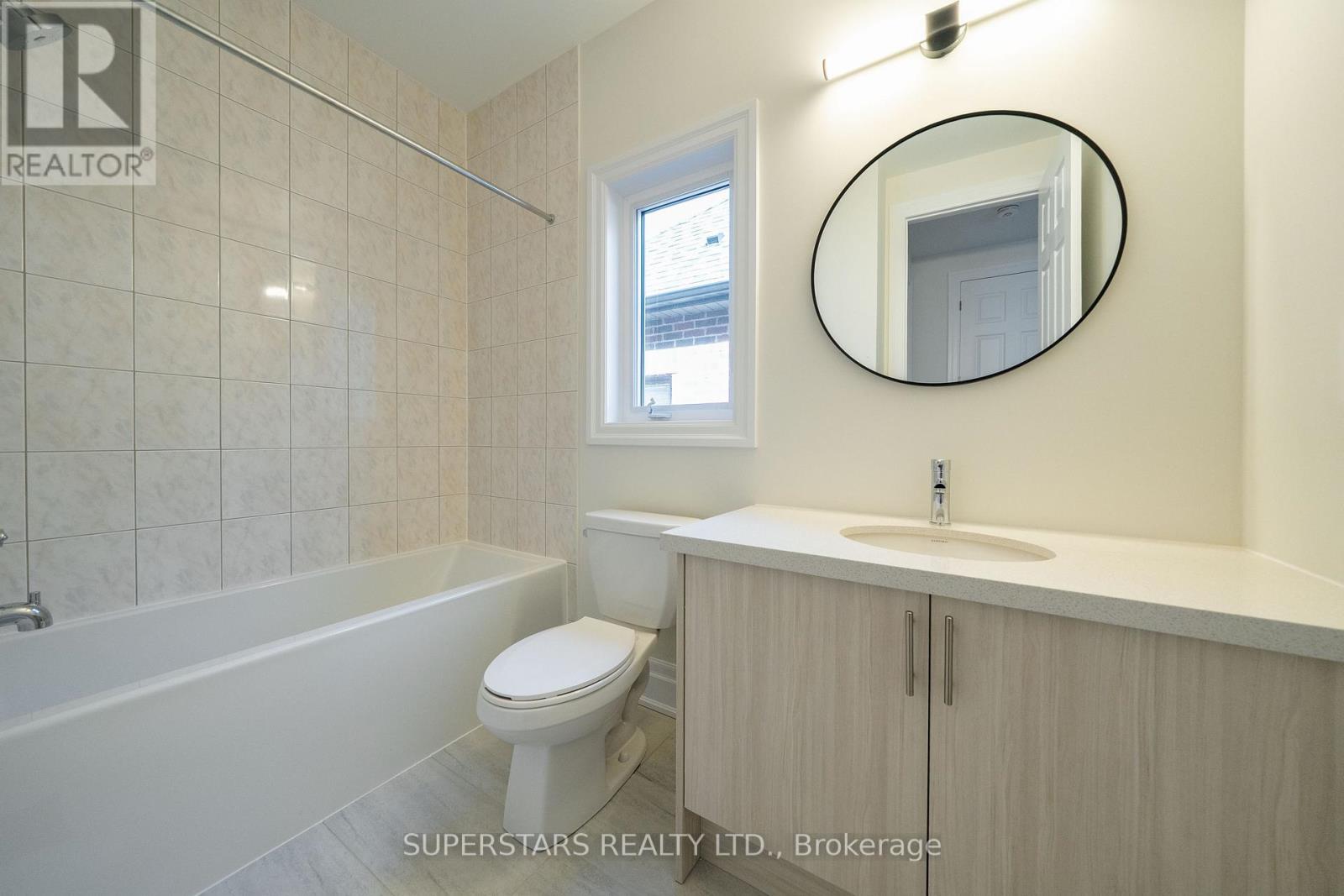 215 Archerhill Circle, Whitchurch-Stouffville, Ontario  L4G 4E2 - Photo 22 - N13082140
