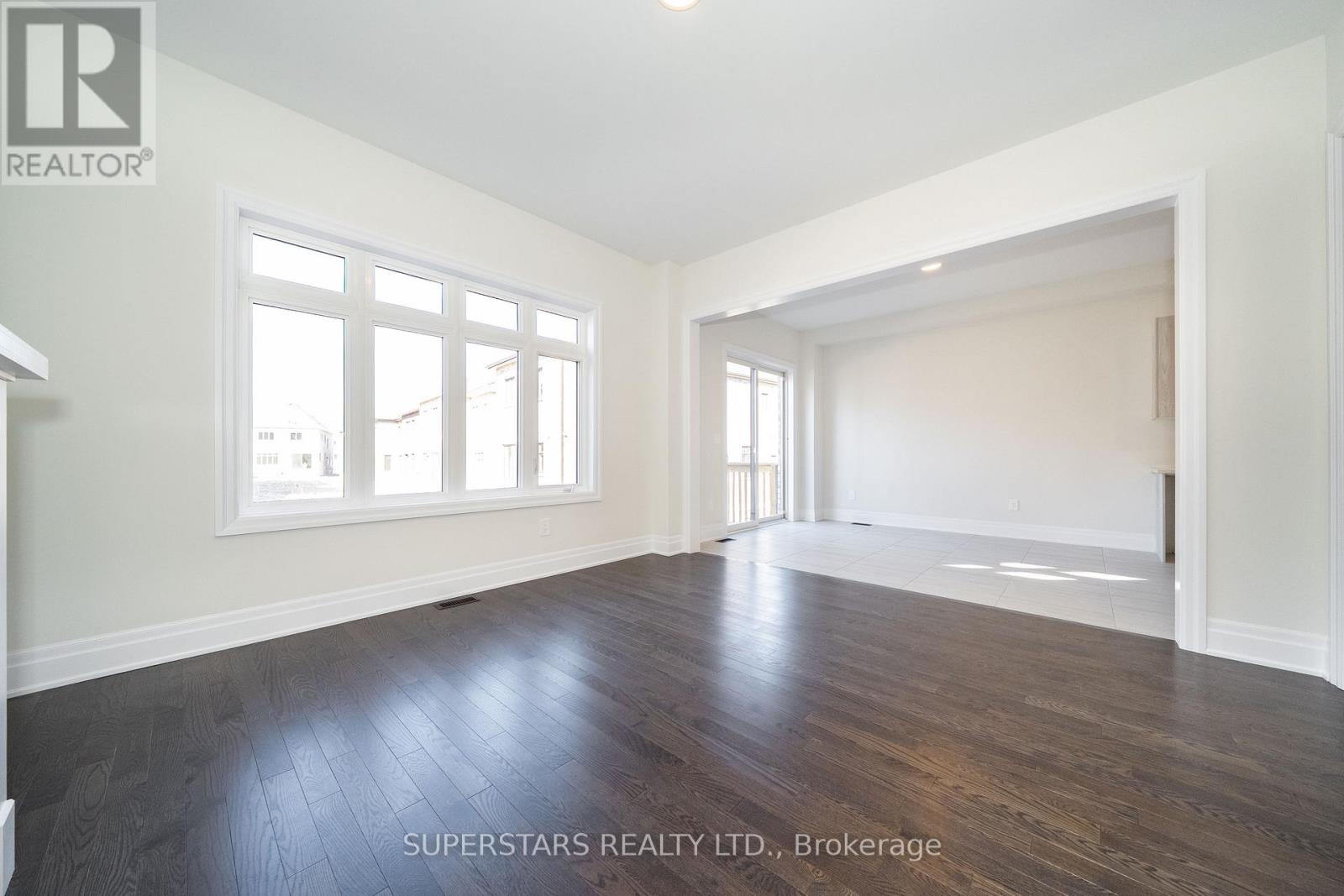 215 Archerhill Circle, Whitchurch-Stouffville, Ontario  L4G 4E2 - Photo 5 - N13082140