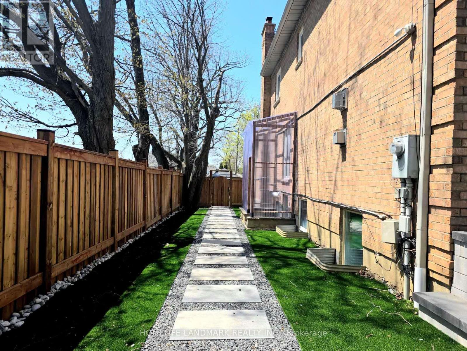Bsmt A - 6 Fernwood Crescent, Richmond Hill (Bayview Hill), Ontario  L4B 3C2 - Photo 14 - N13082150