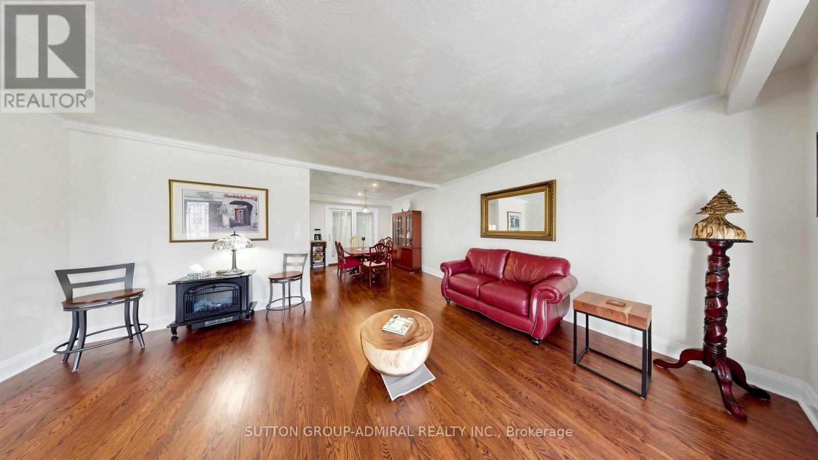 218 Bay Thorn Drive, Markham (Royal Orchard), Ontario  L3T 3V7 - Photo 7 - N13082172