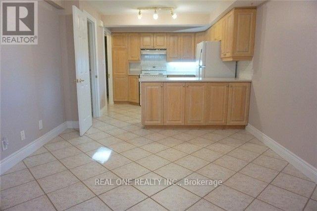 Bsmt - 2508 Old Carriage Road, Mississauga (Erindale), Ontario  L5C 1Y7 - Photo 3 - W13082072