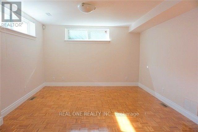 Bsmt - 2508 Old Carriage Road, Mississauga (Erindale), Ontario  L5C 1Y7 - Photo 4 - W13082072