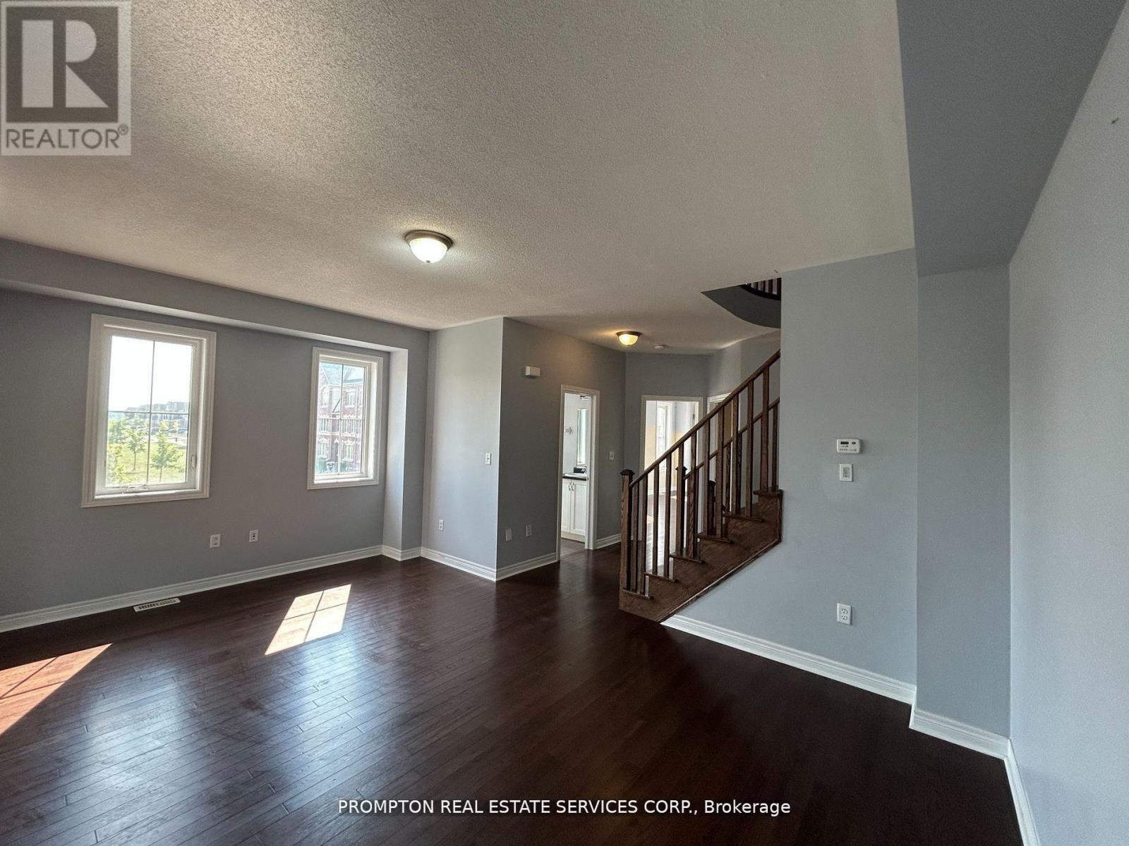 1 Fresnel Road, Brampton (Northwest Brampton), Ontario  L7A 4Z2 - Photo 11 - W13082168
