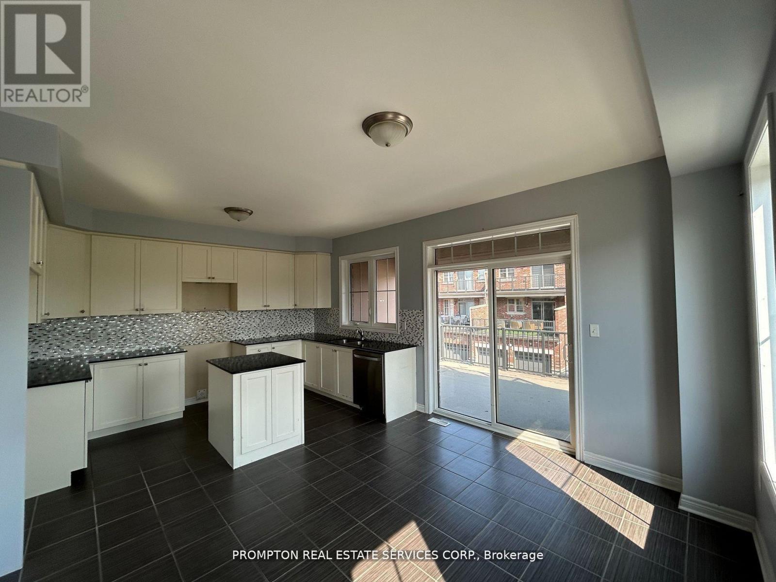 1 Fresnel Road, Brampton (Northwest Brampton), Ontario  L7A 4Z2 - Photo 15 - W13082168
