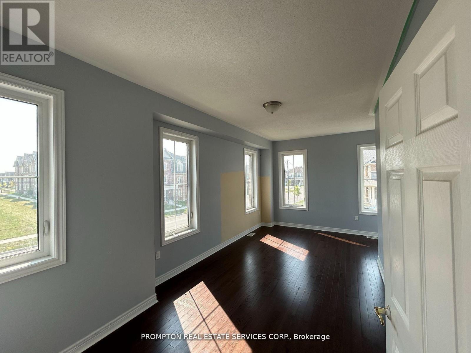 1 Fresnel Road, Brampton (Northwest Brampton), Ontario  L7A 4Z2 - Photo 9 - W13082168