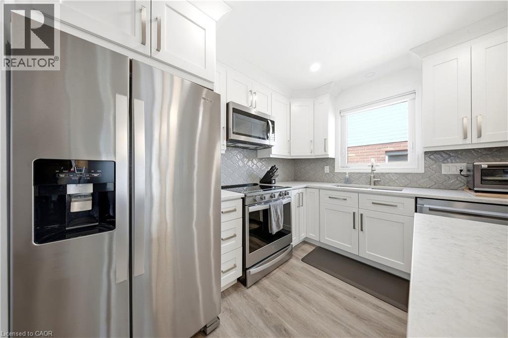 679 Zermatt Drive, Waterloo, Ontario  N2T 2V2 - Photo 14 - 40826666