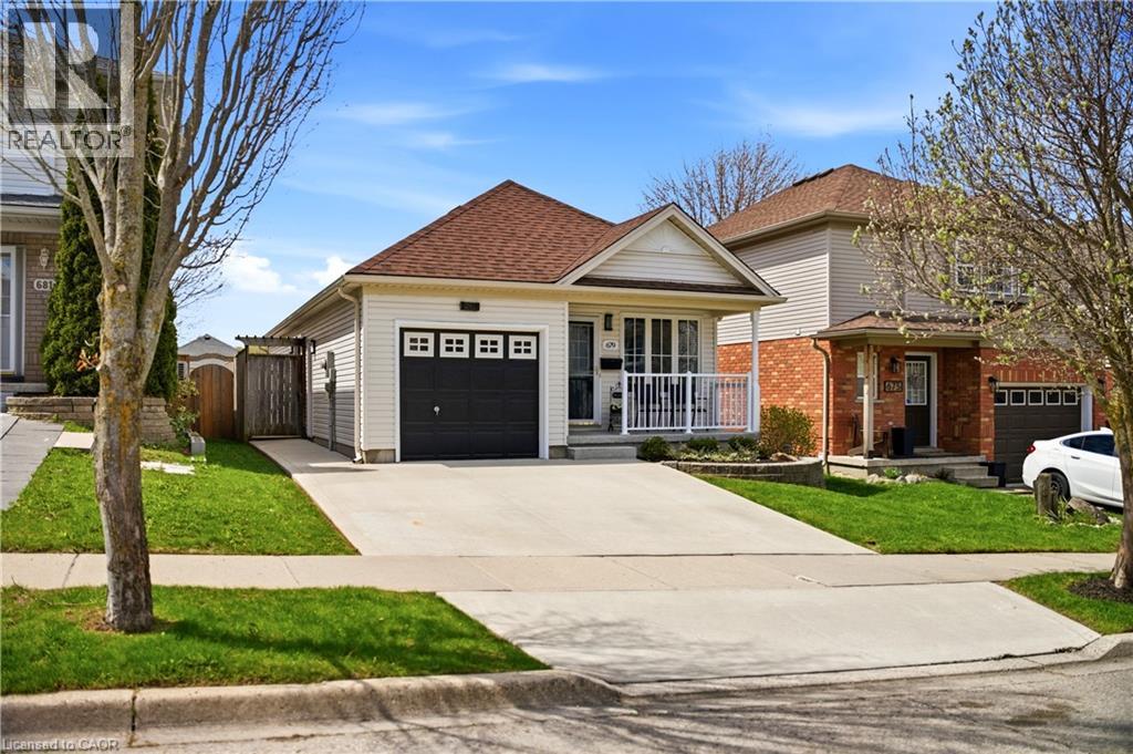 679 ZERMATT Drive, Waterloo, Ontario