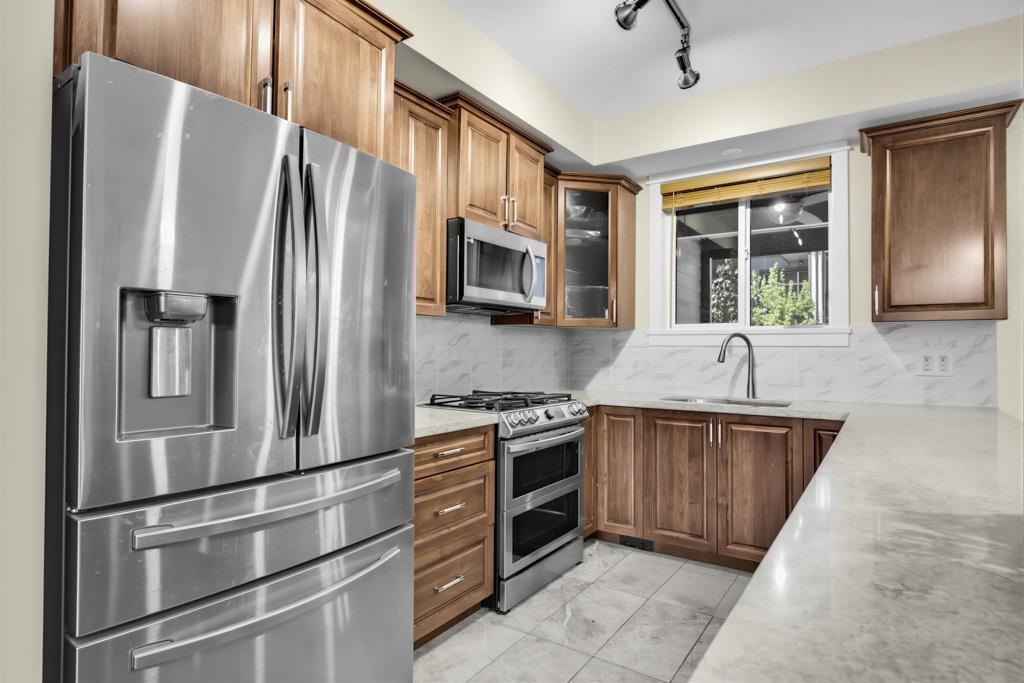 9 8567 204 Street, Langley, British Columbia  V2Y 3R2 - Photo 6 - R3118593