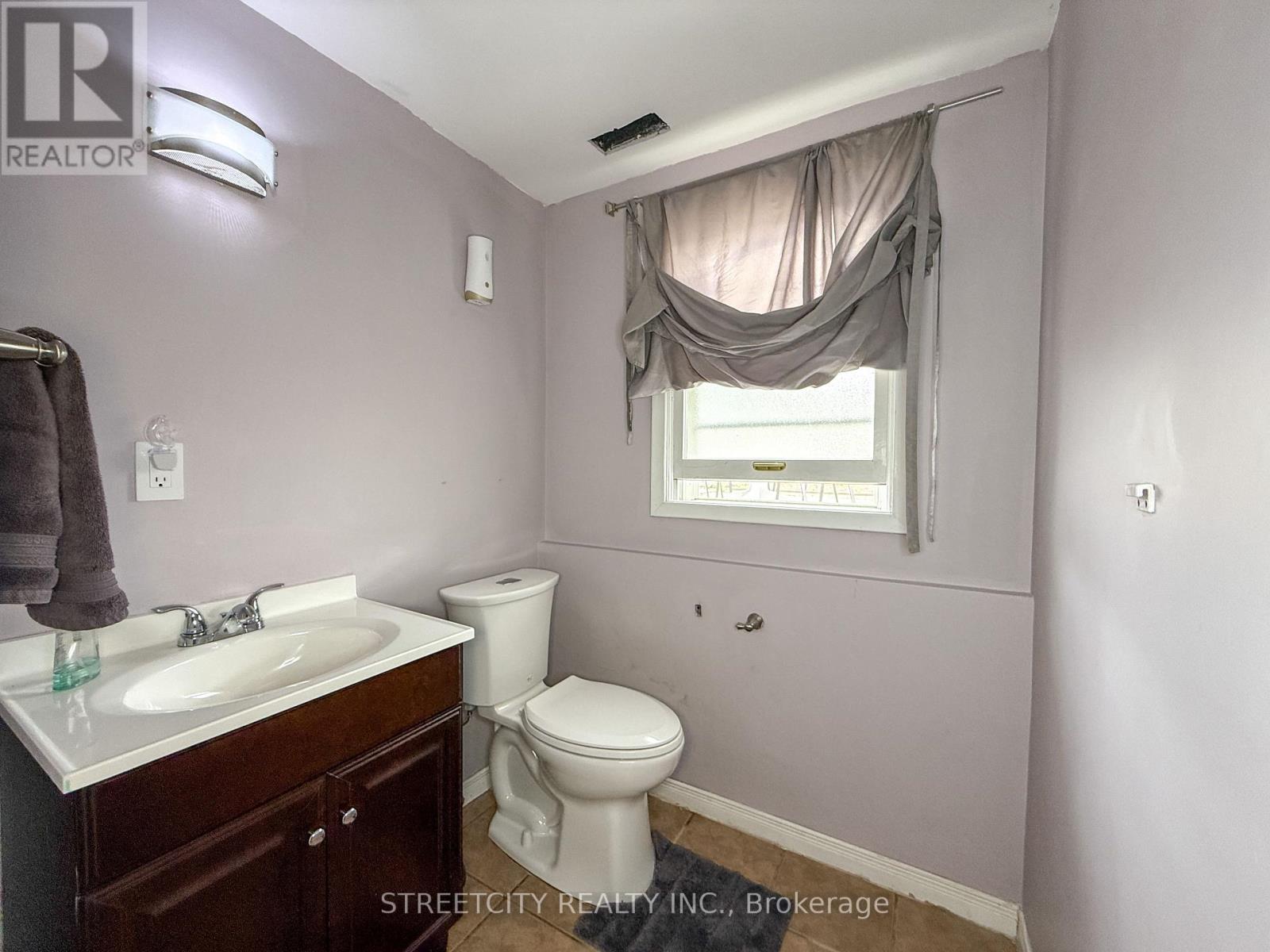 1508 Len Avenue, Sarnia, Ontario  N7S 3N1 - Photo 19 - X13082184
